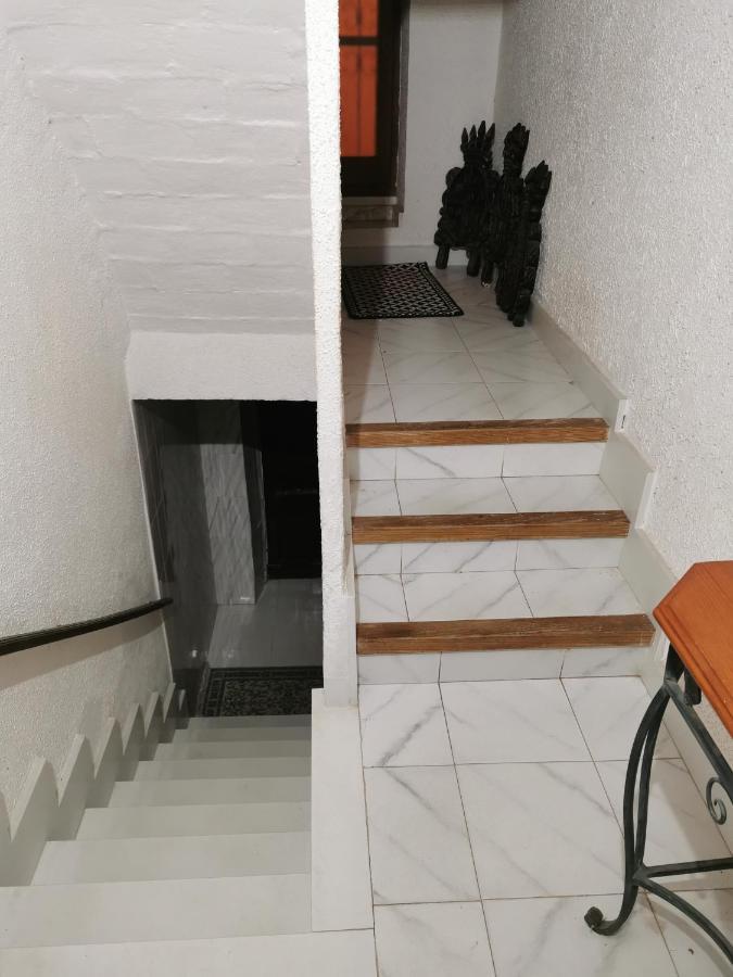 Apartment & Rooms Constanti Exterior photo